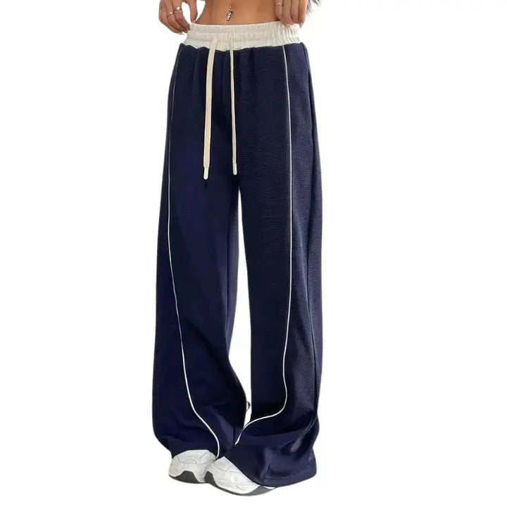 Drune | Jogginghose mit weitem Bein und verstellbarem Bund