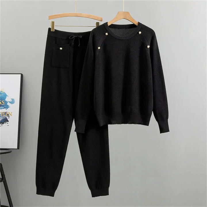Drune | Elegantes Strick-Loungewear-Set mit Perlenakzenten