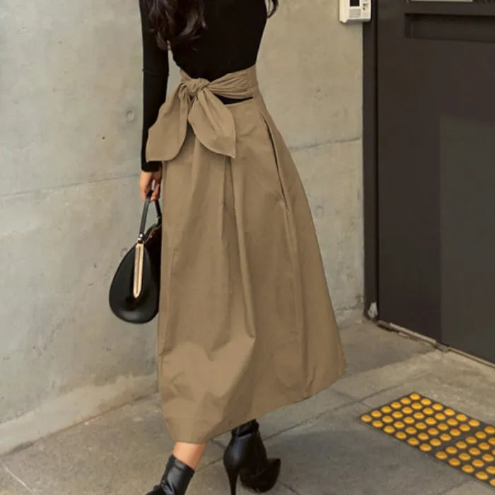 Drune | Hohe Taille Midi Rock mit Schleifendetail