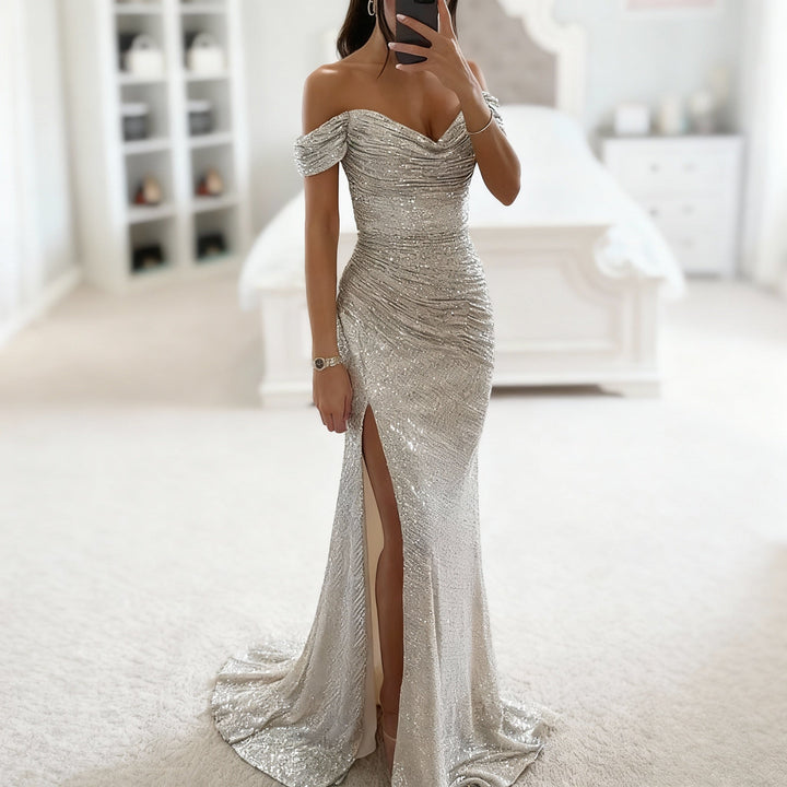 Drune | Off Shoulder Abendkleid mit Pailletten, Schlitz und Figurbetontem Schnitt für Damen