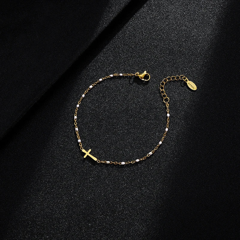 Drune | Goldfarbene Kreuzarmband