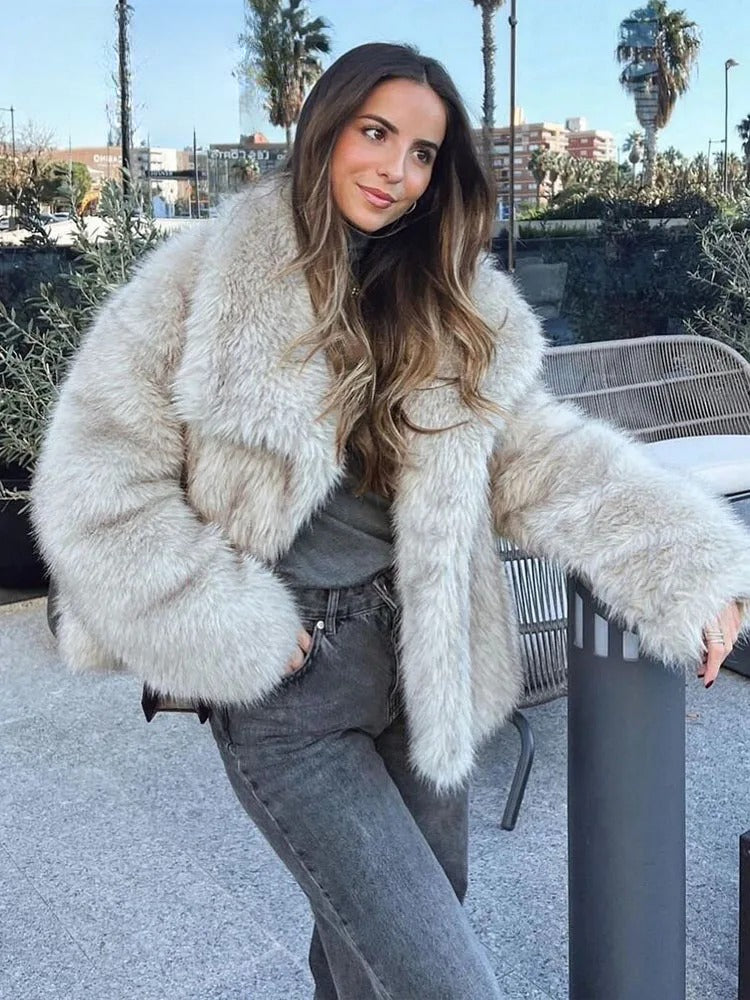 Drune | Pelzjacke Kurz Kunstpelz Fluffy Jacke Frauen Winterjacke