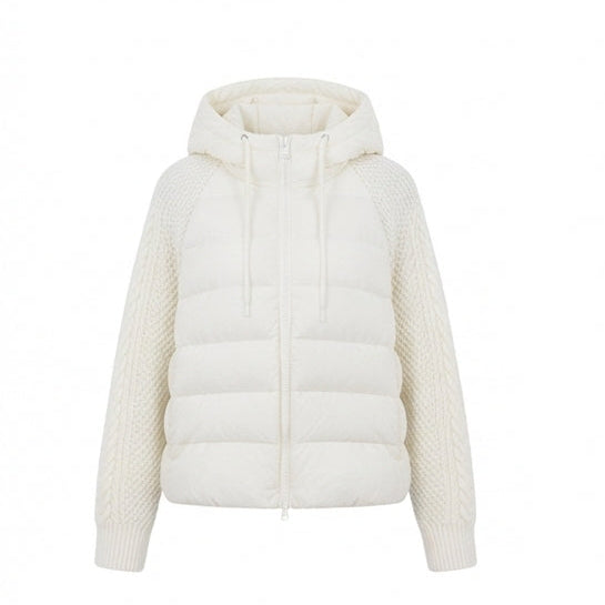 Damen kurz geschnittene gesteppte Hybridjacke mit Strickärmeln und Kapuze