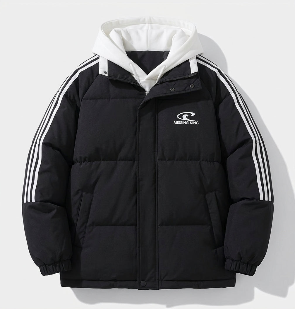 Damen gepolsterte sportliche oversized Pufferjacke mit Kapuzenbesatz, kontrastierenden Streifenärmeln und winddichter Außenschale