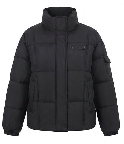 Damen Nano-Kompakt Boxy Ge quiltete Jacke mit hoch schließendem Stehkragen, verdecktem Reißverschluss und funktionaler Armtasche