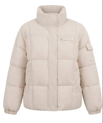 Damen Nano-Kompakt Boxy Ge quiltete Jacke mit hoch schließendem Stehkragen, verdecktem Reißverschluss und funktionaler Armtasche
