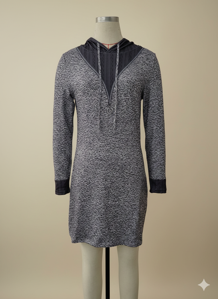 Drune | Kapuzenkleid Regular Fit – Bequem und lässig für den Alltag
