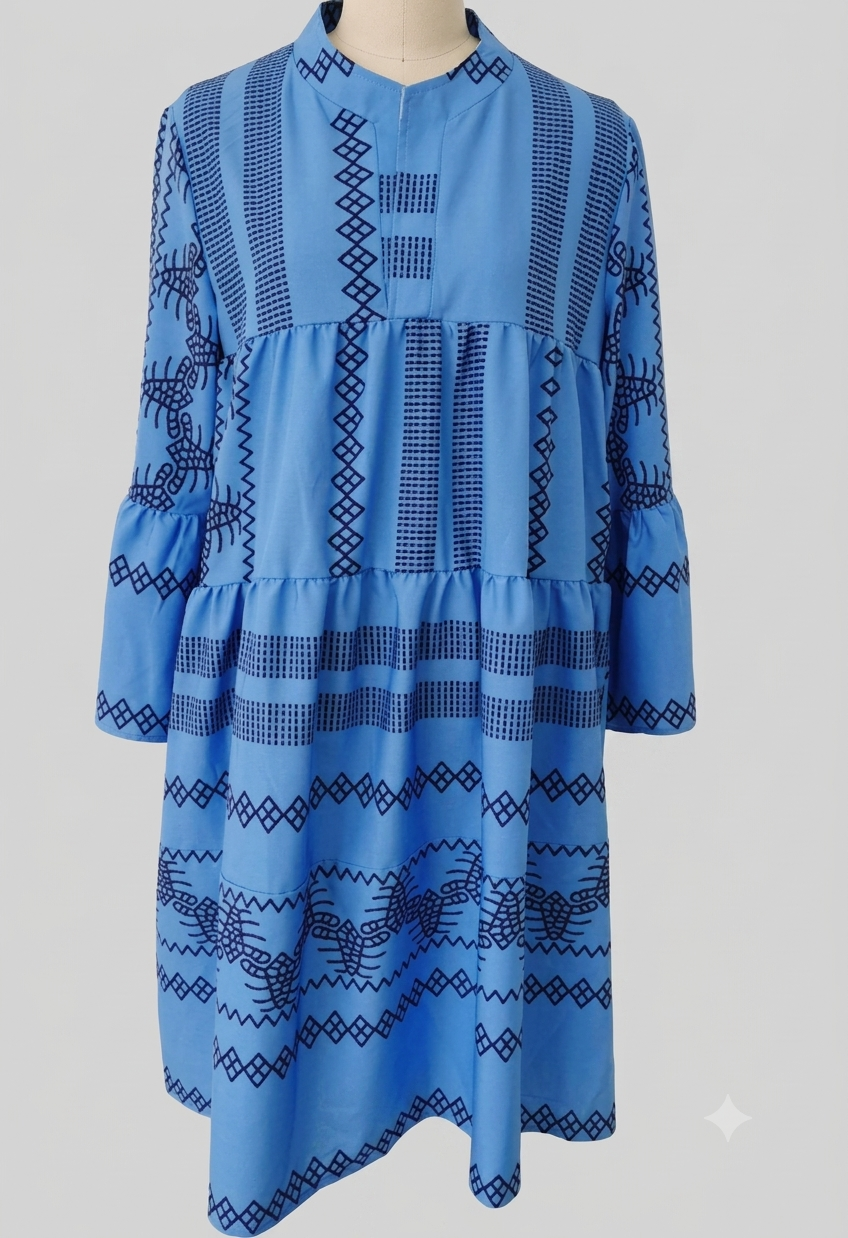 Drune | Print Kleid mit Ausgestellten Ärmeln und Stehkragen