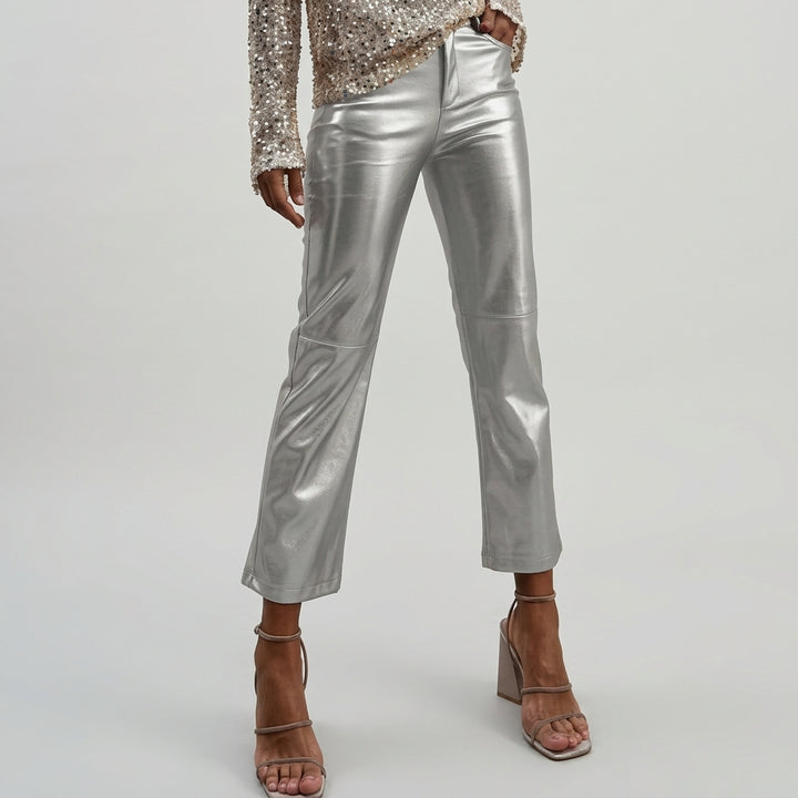 Drune | Metallic Kunstleder Geradeleg Cropped Hose