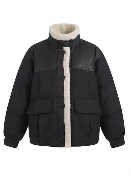 Damen kurze gesteppte Bomberjacke mit Teddyfutter, Kunstleder-Frontpaneelen und aufgesetzten Taschen