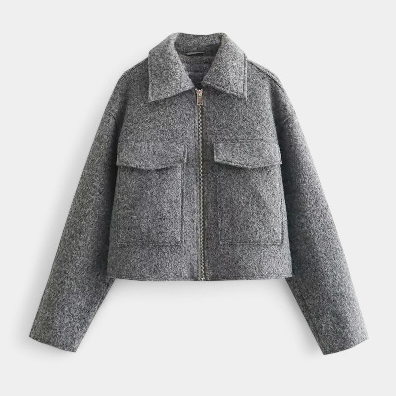 Drune | Schicke Damen Wolljacke mit Kurzer Passform und Taschendetails