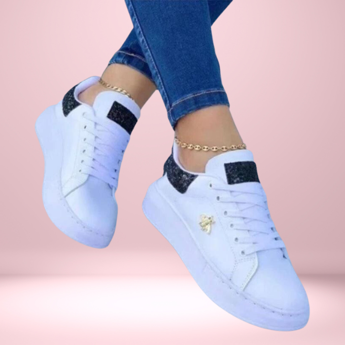 Drune | Turnschuhe Schritt Mit unseren schillernden, mit Glitzer verzierten Turnschuhe in den Style