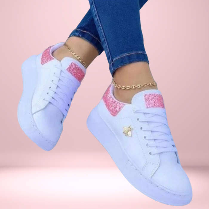 Drune | Turnschuhe Schritt Mit unseren schillernden, mit Glitzer verzierten Turnschuhe in den Style