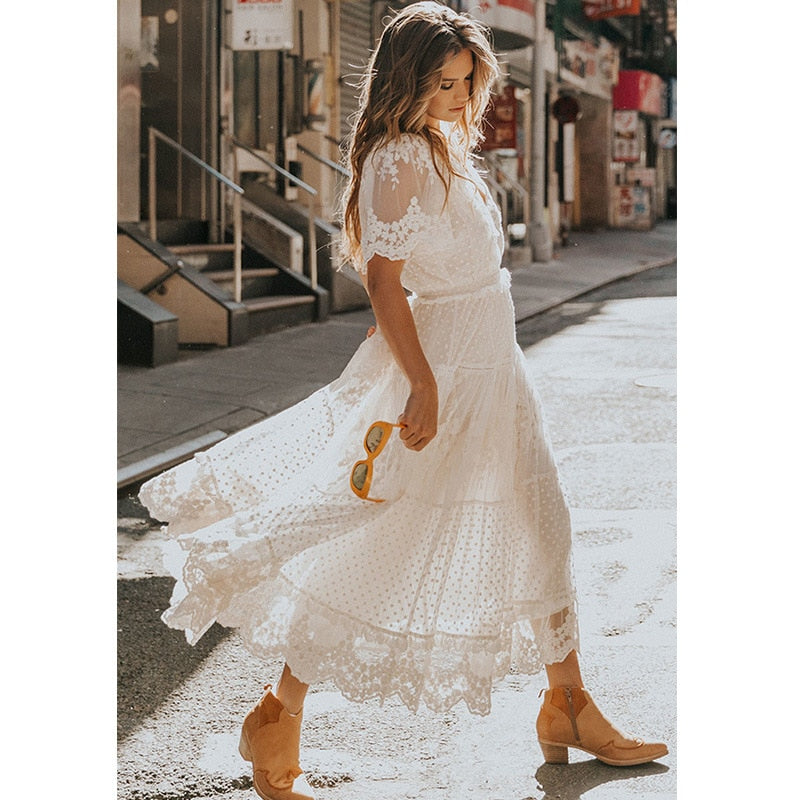 Drune | Cross Halbtransparente Spitzen Maxikleid