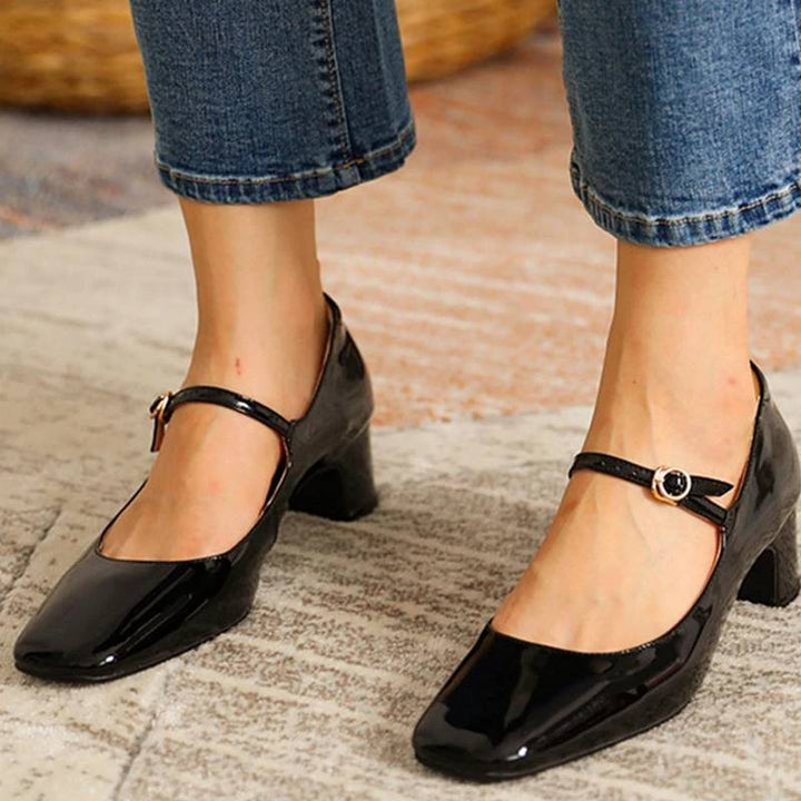 Drune | Schuhe mit Glänzendem Blockabsatz