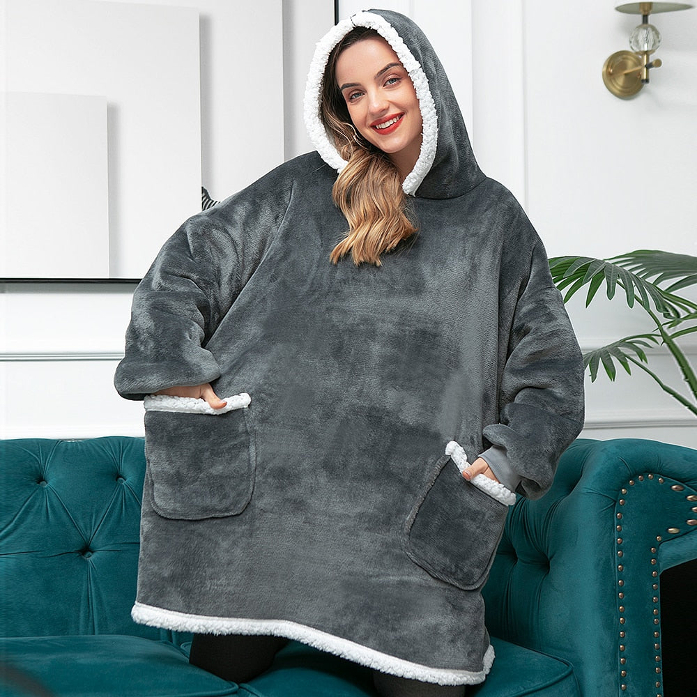 Drune | Köstliche Kombination aus weichem Hoodie und kuscheliger Decke in einem!