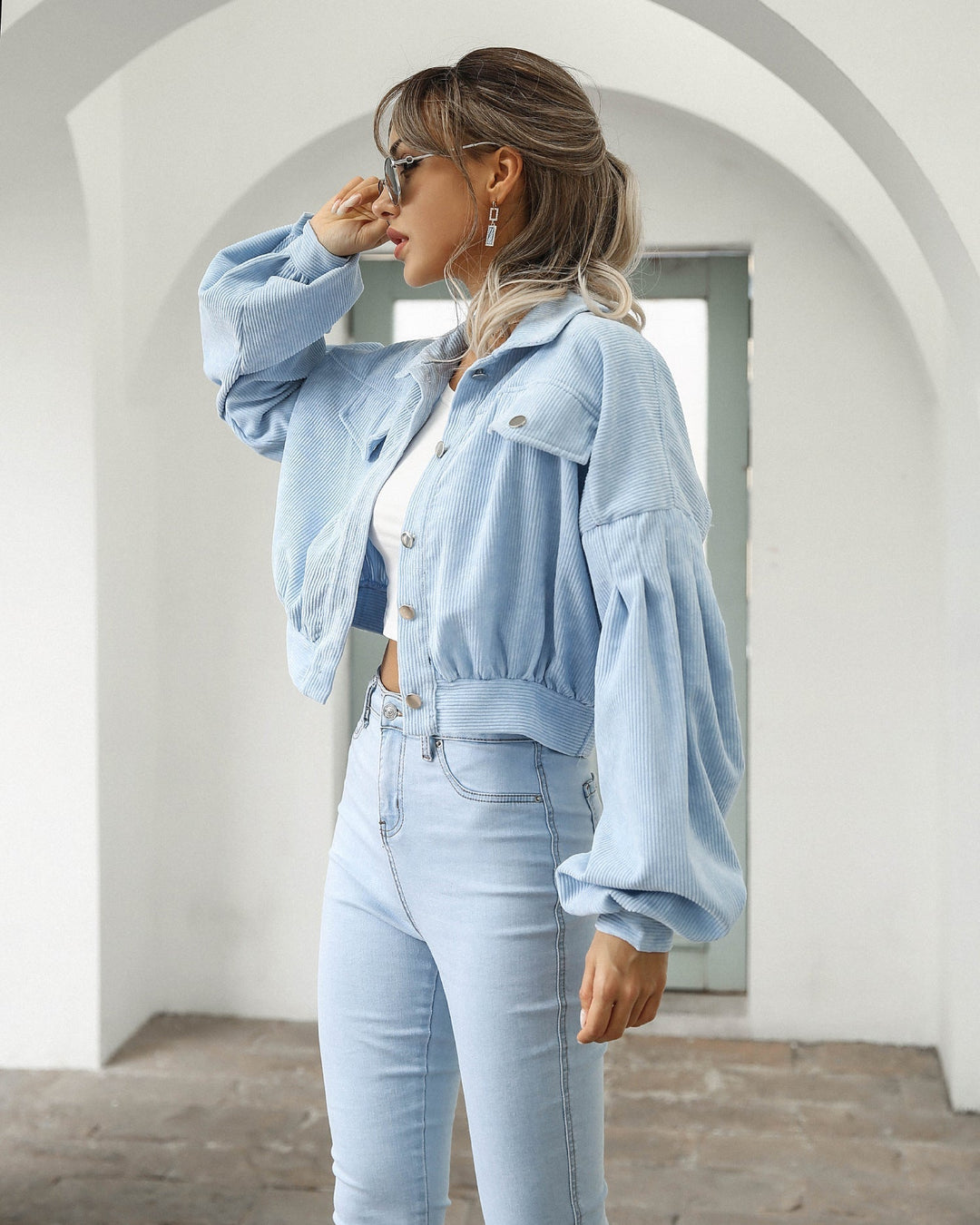 Drune | Corduroy Crop Jacke für Damen Herbstmode 2023