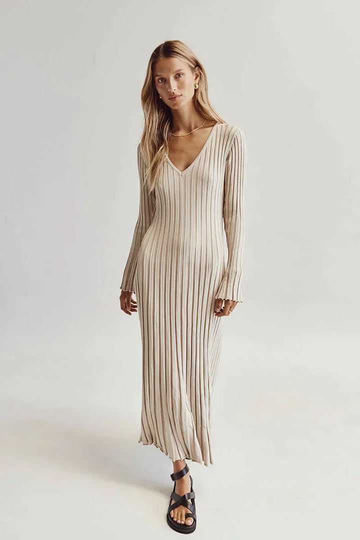 Drune Strickkleid | Modernes Langarm-Damenkleid mit V-Ausschnitt