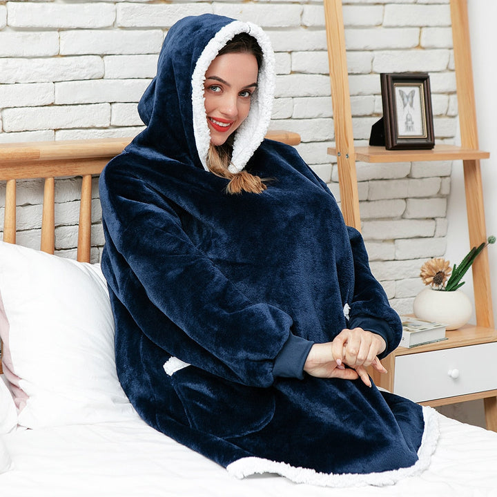 Drune | Köstliche Kombination aus weichem Hoodie und kuscheliger Decke in einem!