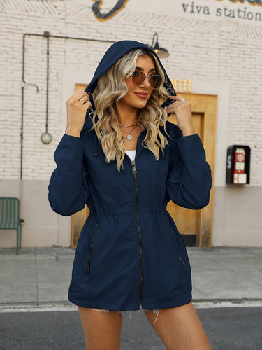 Drune | Damen Regenjacke mit Kapuze und Blumenmuster Futter