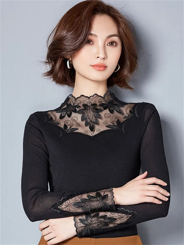 Drune - Spitzenbluse mit Turtleneck