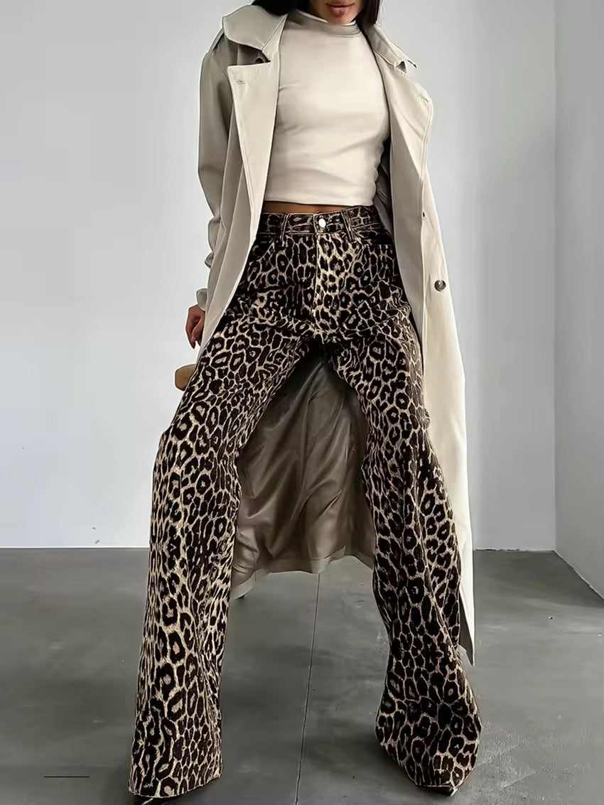 Drune | Schlaghose mit Pantherdruck