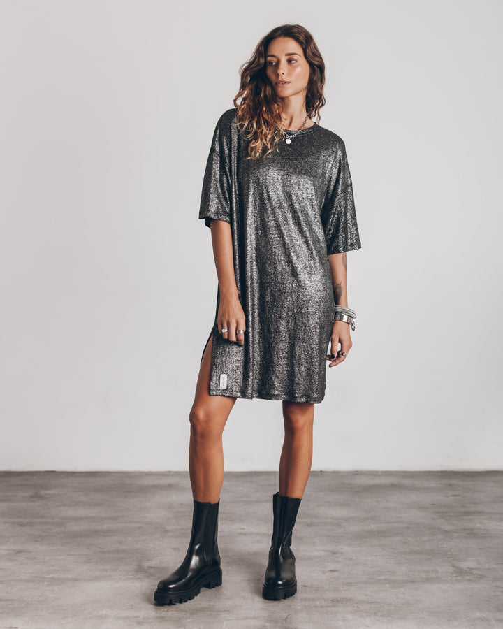 Drune | Das dunkel glitzernde Leinenkleid