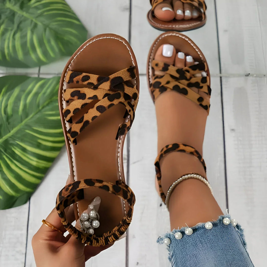 Drune | Sommerliche Flats Im Animal Print