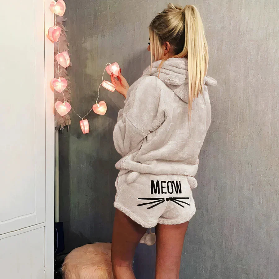Drune | damen pyjama oberteil und shorts set