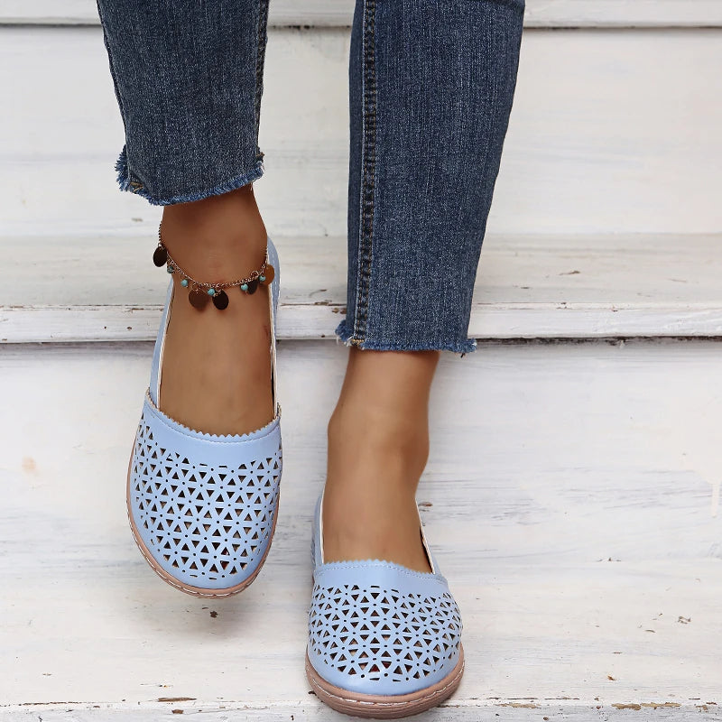 Drune | Perforierte Slip-On Ballerinas