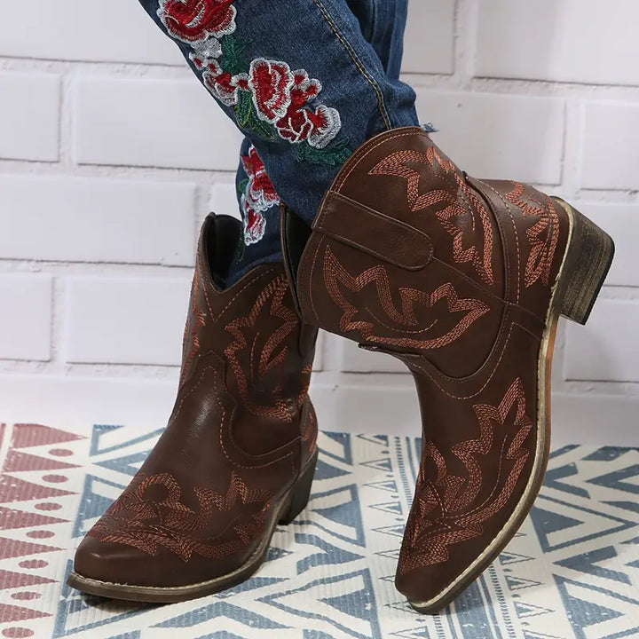 Drune | Elegant Gestickte Western Stiefeletten