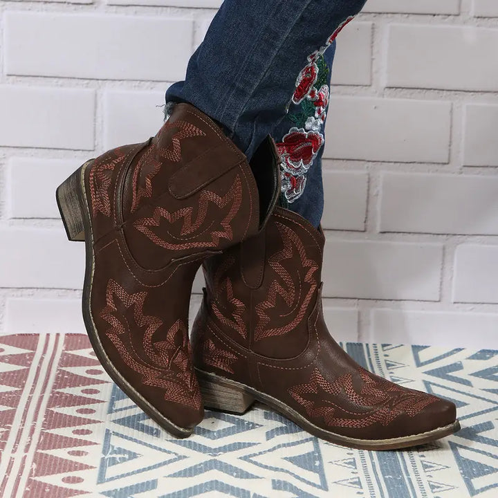 Drune | Elegant Gestickte Western Stiefeletten