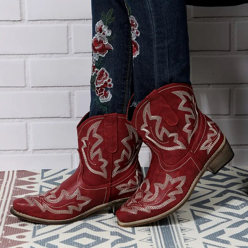 Drune | Elegant Gestickte Western Stiefeletten