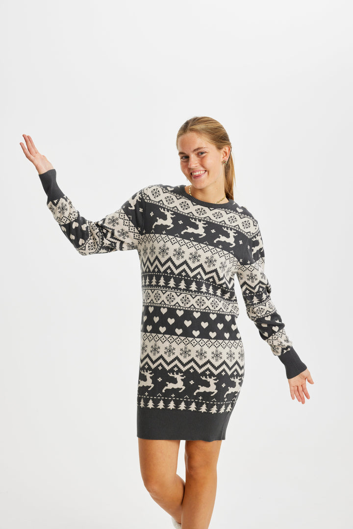 Drune | Kleid - Strickarbeit