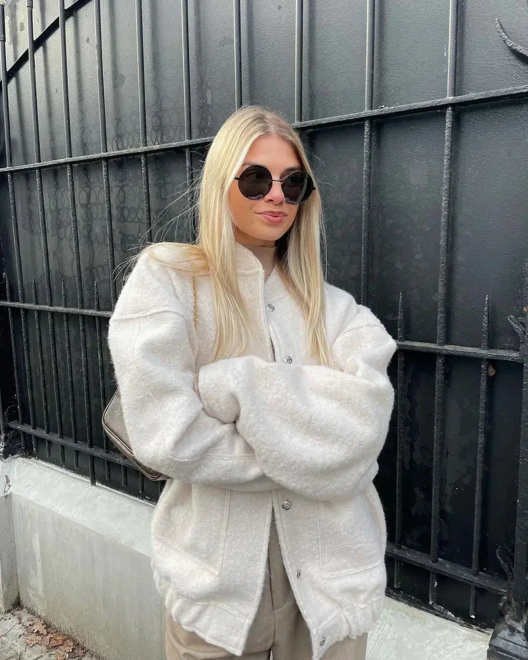 Drune | Minimalistische Damenjacke