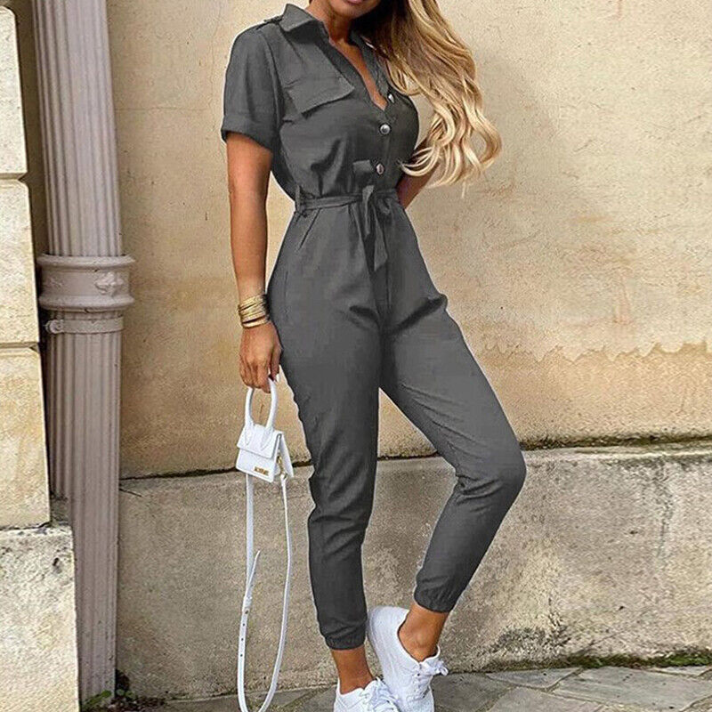 Drune | Jumpsuit mit Frisur Upgrade deine Sommergarderobe mit unserem stylischen Jumpsuit mit Frisur