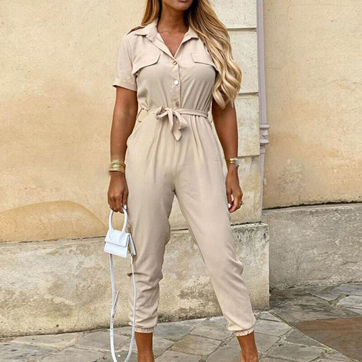 Drune | Jumpsuit mit Frisur Upgrade deine Sommergarderobe mit unserem stylischen Jumpsuit mit Frisur