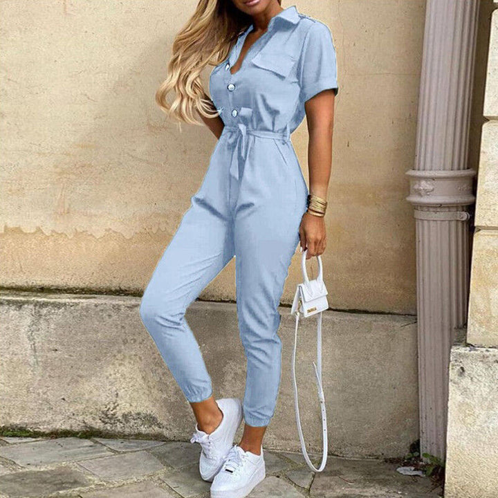 Drune | Jumpsuit mit Frisur Upgrade deine Sommergarderobe mit unserem stylischen Jumpsuit mit Frisur