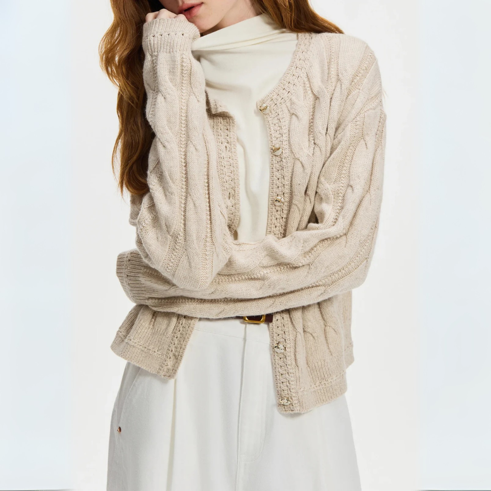 Drune | Klassische Strickjacke Damen mit Kabelmuster