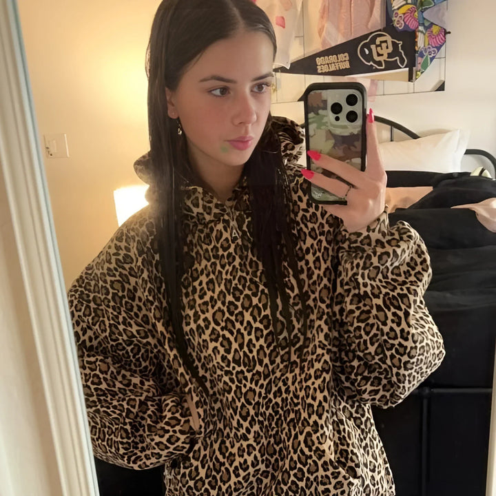 Drune | Luxe Damen Kapuzenpullover mit Pantherdruck