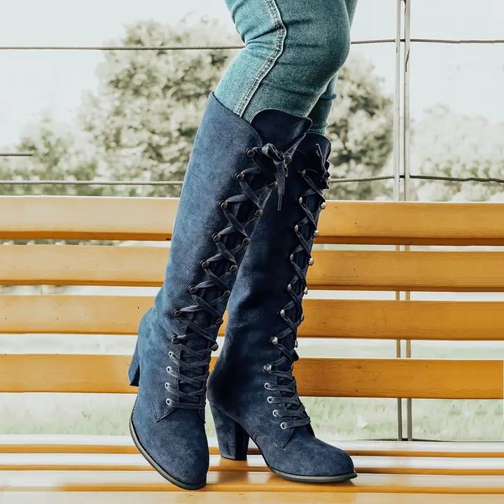 Langer Damen-Stiefel mit hohem Absatz Drune