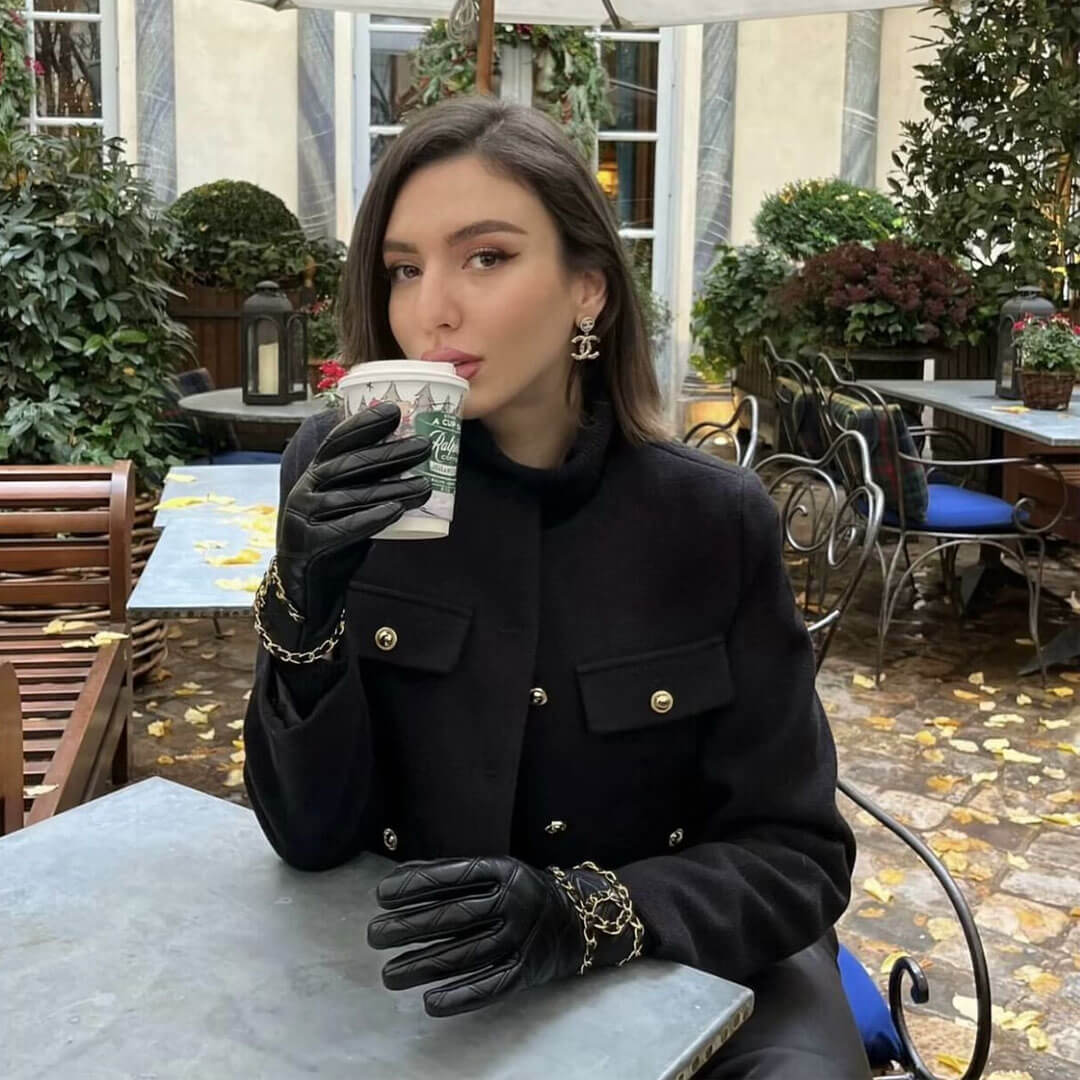 Drune | Damen Elegante Bomberjacke mit Knopfverschluss und Brusttaschen