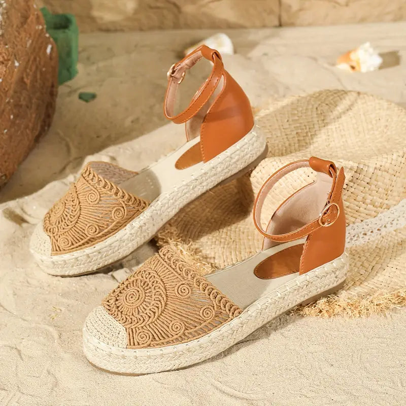 Drune | Modische Flache Sandalen mit Schnürsenkeln und Schnallenriemen für Komfort