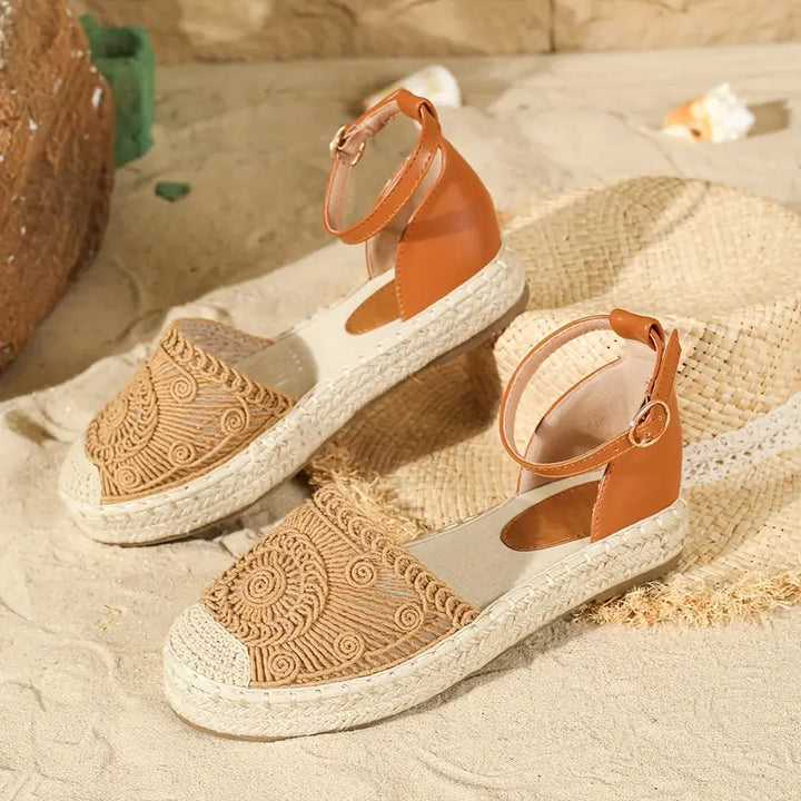 Drune | Modische Flache Sandalen mit Schnürsenkeln und Schnallenriemen für Komfort