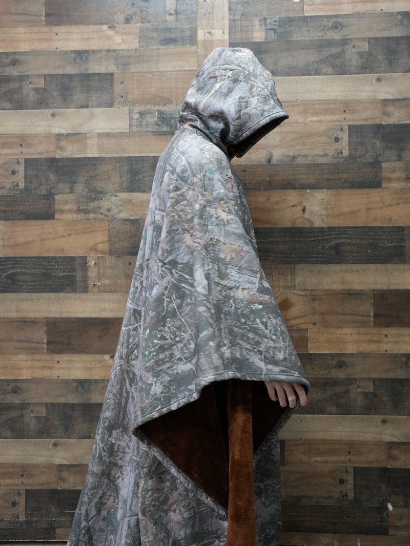Drune | Luxuriöser Fleece-Poncho mit Kapuze für ultimativen Komfort