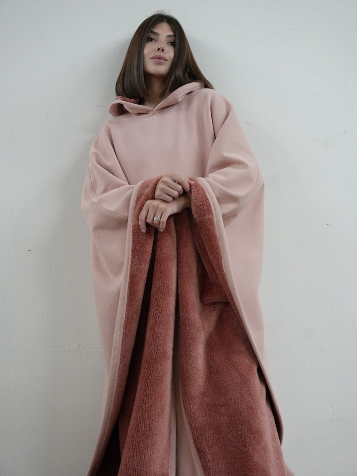 Drune | Luxuriöser Fleece-Poncho mit Kapuze für ultimativen Komfort