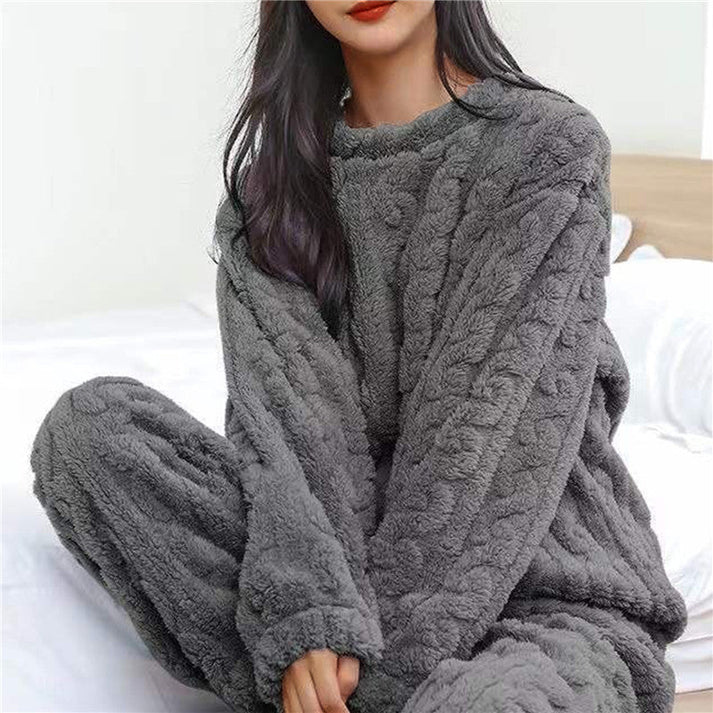 Drune | delig Damen Pyjamaset aus Fleece - weiche und warme Loungewear für kalte Abende