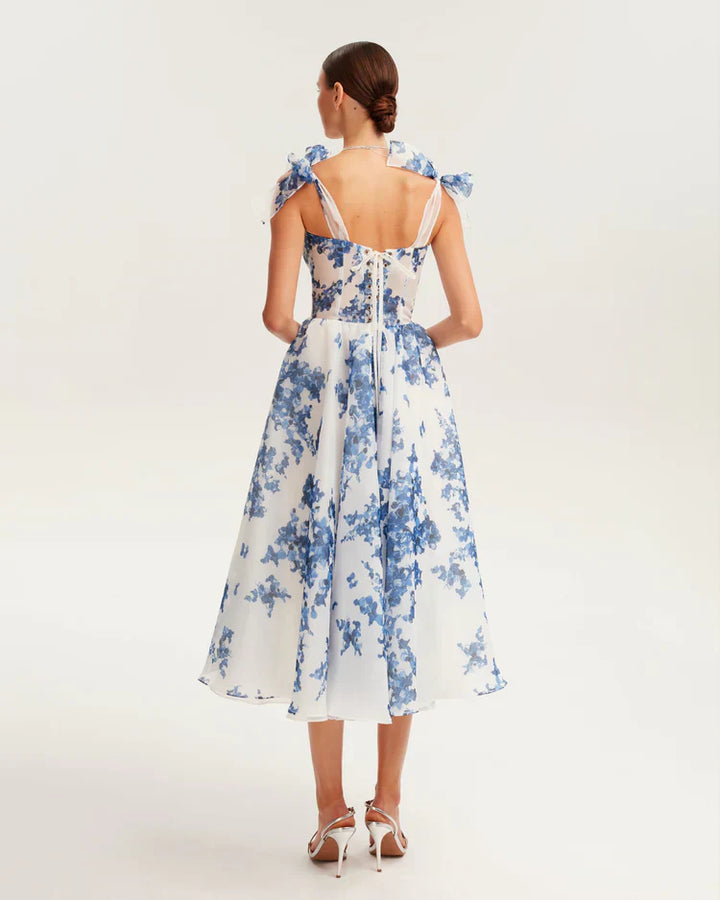 Drune | blaues Organza Midi Kleid mit Hortensienmuster