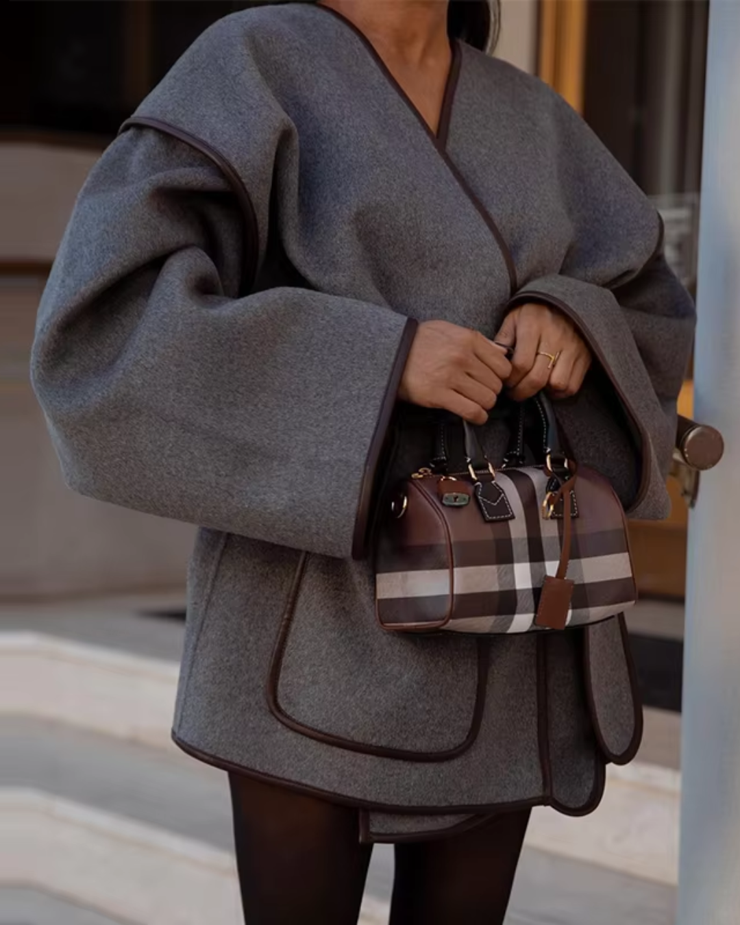 Drune | Taillierte und schicke Jacke mit Gürteldesign