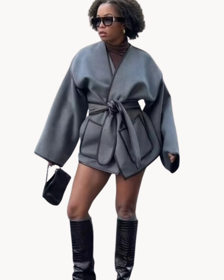 Drune | Taillierte und schicke Jacke mit Gürteldesign